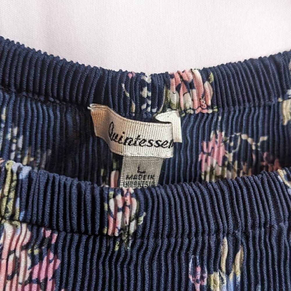Vintage Quintessential Navy Floral Blouse Large - Picture 4 of 6
